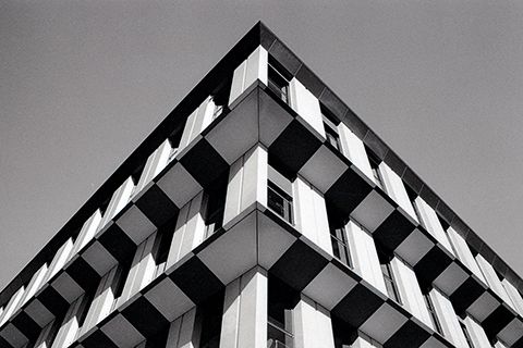Photo argentique d'architecture en noir et blanc