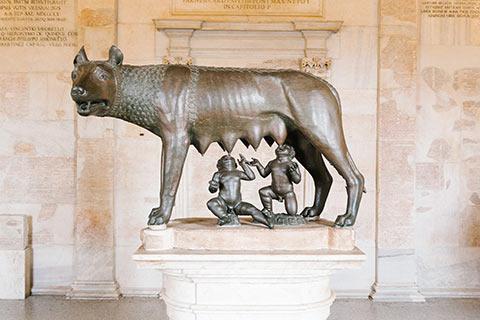 Statue de la louve avec Romulus et Rémus